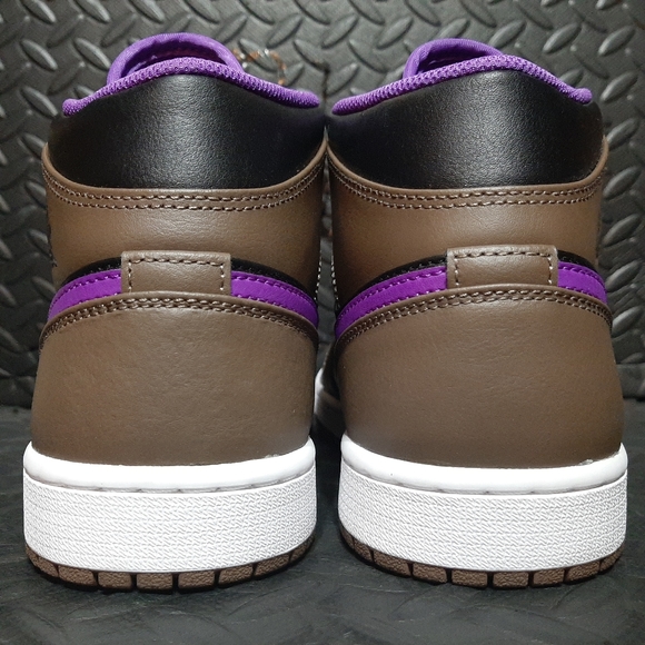 Air Jordan 1 Mid 'Palomino' DQ8426-215 size 10.5 - Picture 6 of 8